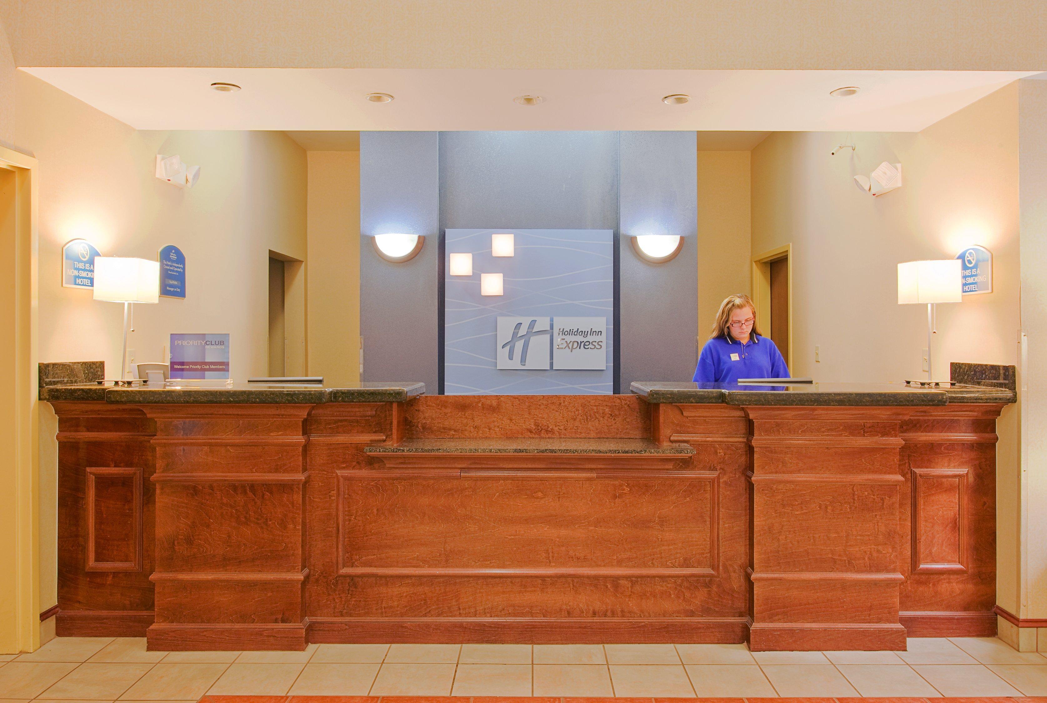 Holiday Inn Express Hotel & Suites Panama City-Tyndall Exterior foto